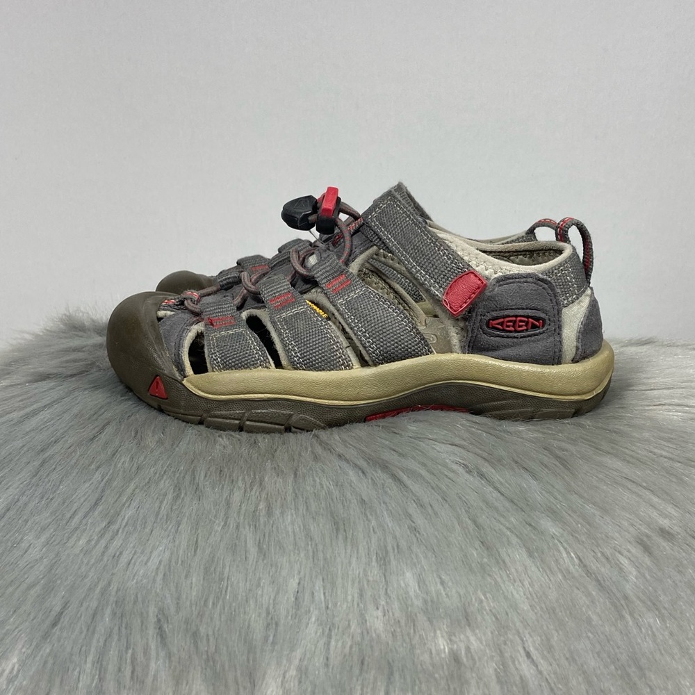 Keen Newport H2 Grey Red Kids Waterproof Sandals